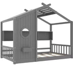 Lit cabane au sol avec étagères de rangement intégrées et toit en lattes