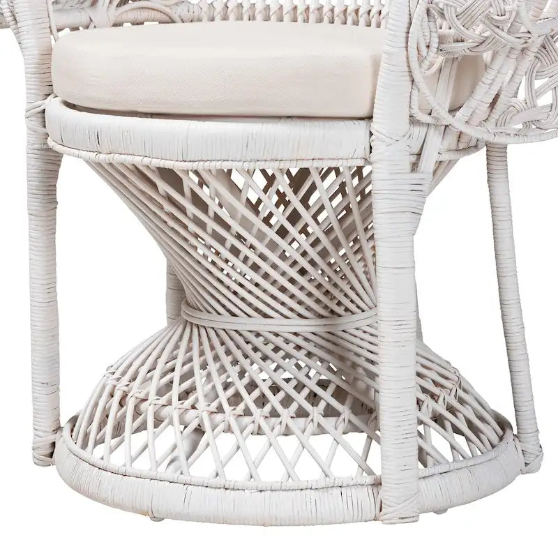 Fauteuil Peacock en rotin naturel blanc bohème moderne